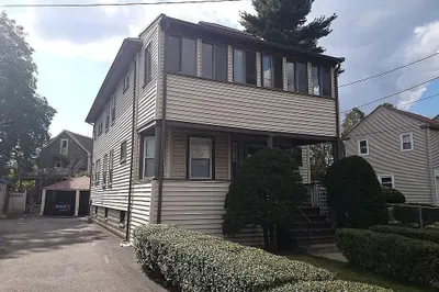 104 Parsons St