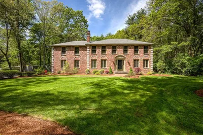 12 Pheasanthill Road 1