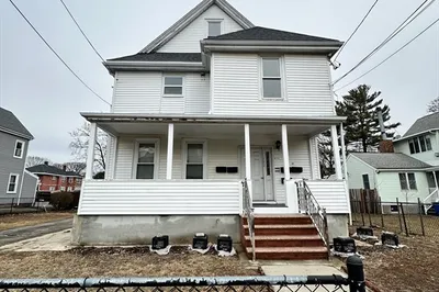 192 Billings St #3 1