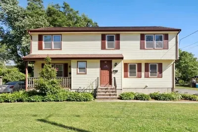 19 Hart St 1