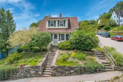 3 Stratfield Street