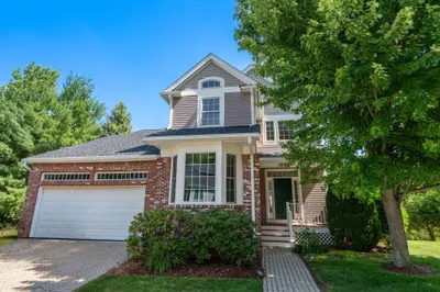 7 Riverwalk Ln #7 1