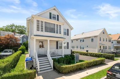 35 Trapelo St #2 1