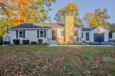 16 Locust St 1