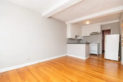 84 W Cedar St #5