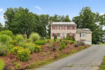 49 Larson Ave 1