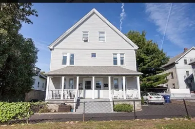 15 Snow St #1