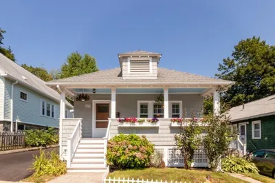 43 Delano Park