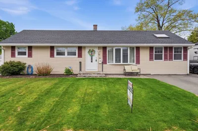 73 Pawtucket Dr 1