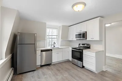11 Dartmouth St #B 1