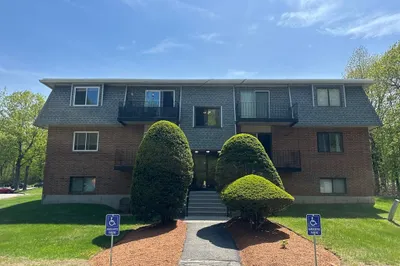 176 Maple Ave #3-5 1