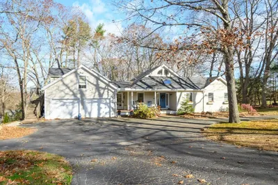 55 Farley Ave 1