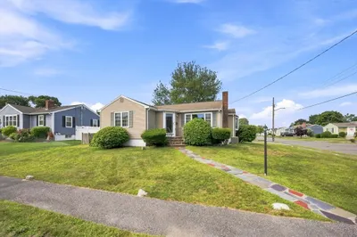 6 Evans Road 1