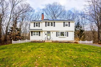 5 Valerie Dr 1