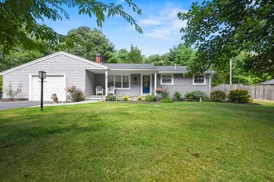 27 Staples Shore Rd