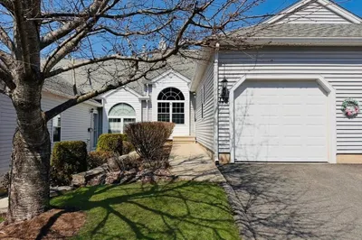 138 Brookfield Ln #138 1