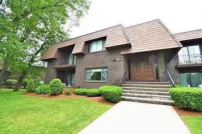 131 Forest St #E2