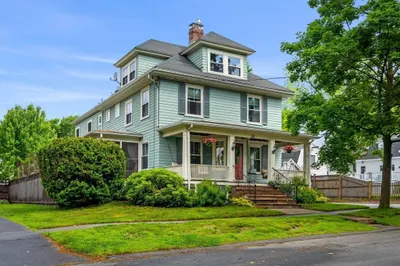 22 Burley Ave 1