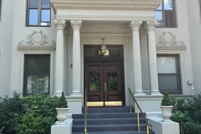 382 Commonwealth Ave #52 1