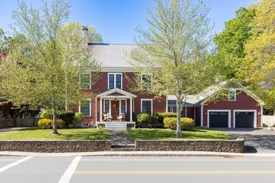 194 Main St 1