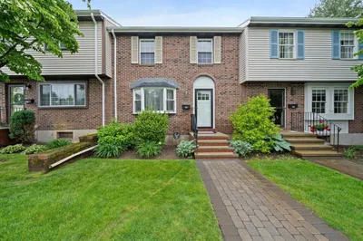 399 Pond Street #G8 1
