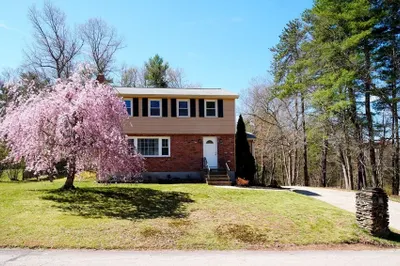 167 Karen Cir