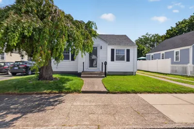 122 Dewey Ave 1