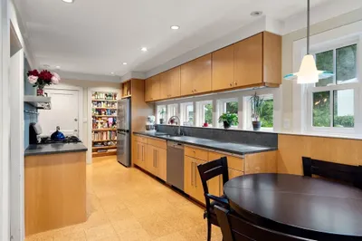 24 Aspen Ave 1
