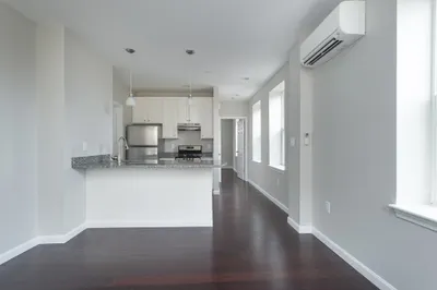 106 Prince St #3