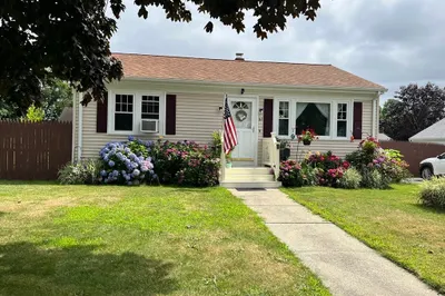 61 Harding Rd 1