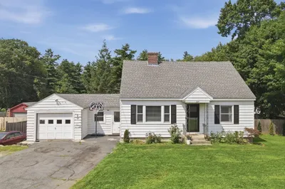 229 Whalom Rd 1