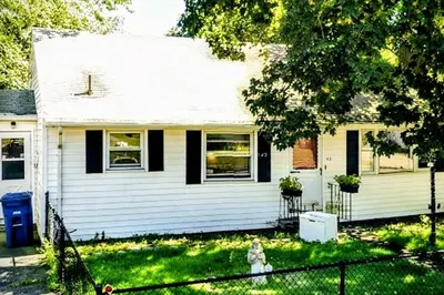 72 Armstrong Cir