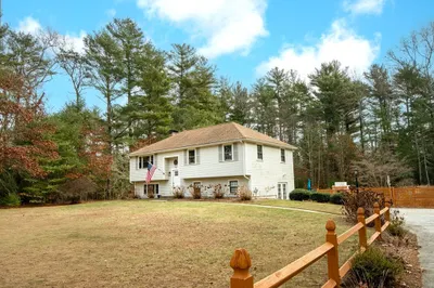 14 Treetop Lane 1