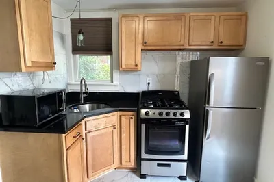 10 Sycamore Terrace #1R
