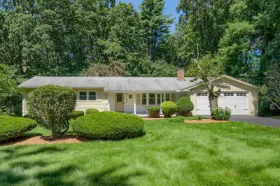 36 Cranbrook Dr