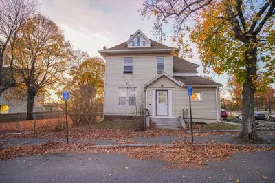 9 Windsor St 1