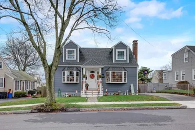 45 Lansdowne St