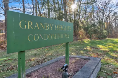 27 Granby Heights #27