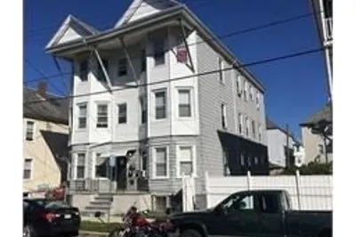157 Hathaway St #3E