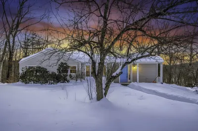 37 Oneil Dr