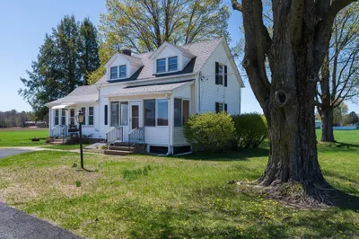 45 Comins Road 1