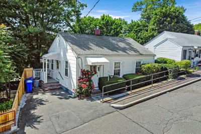 14 Gibson St 1