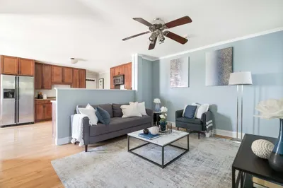 184 Ocean Avenue W Ave #3R 1