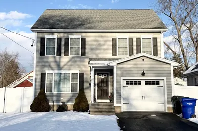 173 Russell St 1