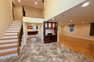 112 Quinobequin Rd 1