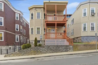133 Marlborough St 1