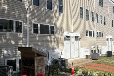 137 Glenville Ave #37 1