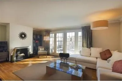 11 Oak Street #2 1