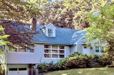 9 Alpine St