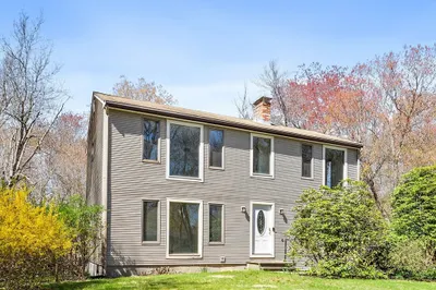 19 Orchard Ln